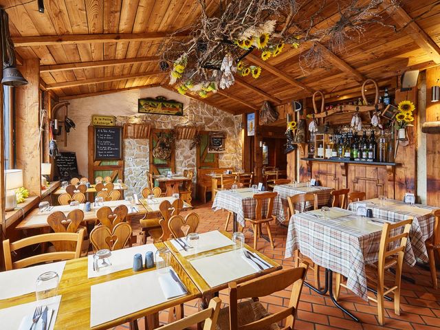 La Petite Auberge 